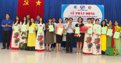 Ra mắt câu lạc bộ nghệ thuật huyện Chơn Thành.