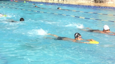 Thành phố Đồng Xoài khai mạc lớp bơi an toàn phòng chống đuối nước cho trẻ em năm 2023