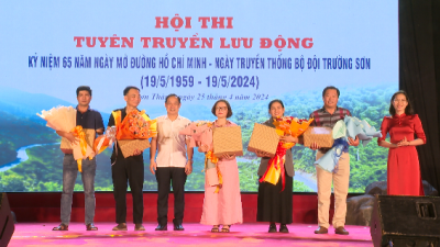 Hội thi Tuyên truyền lưu động Kỷ niệm 65 năm Ngày Mở đường Hồ Chí Minh - Ngày Truyền thống Bộ đội Trường Sơn tại thị xã Chơn Thành