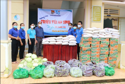 Bù Đăng: 300 kg rau củ quả và 190 túi an sinh xã hội đến với hộ nghèo khó trên địa bàn huyện