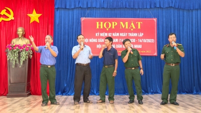 Minh Long, tưng bừng Hội thi nông dân hát với nhau